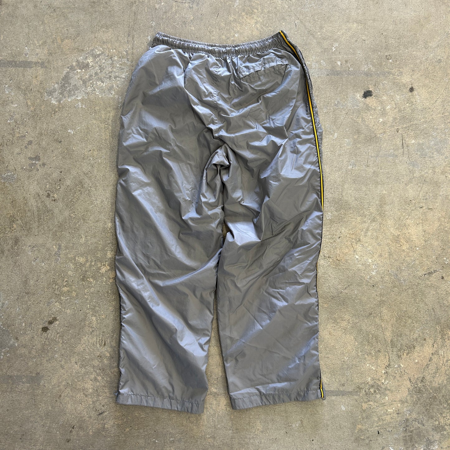 Spaldin Nylon Sweats Sz L