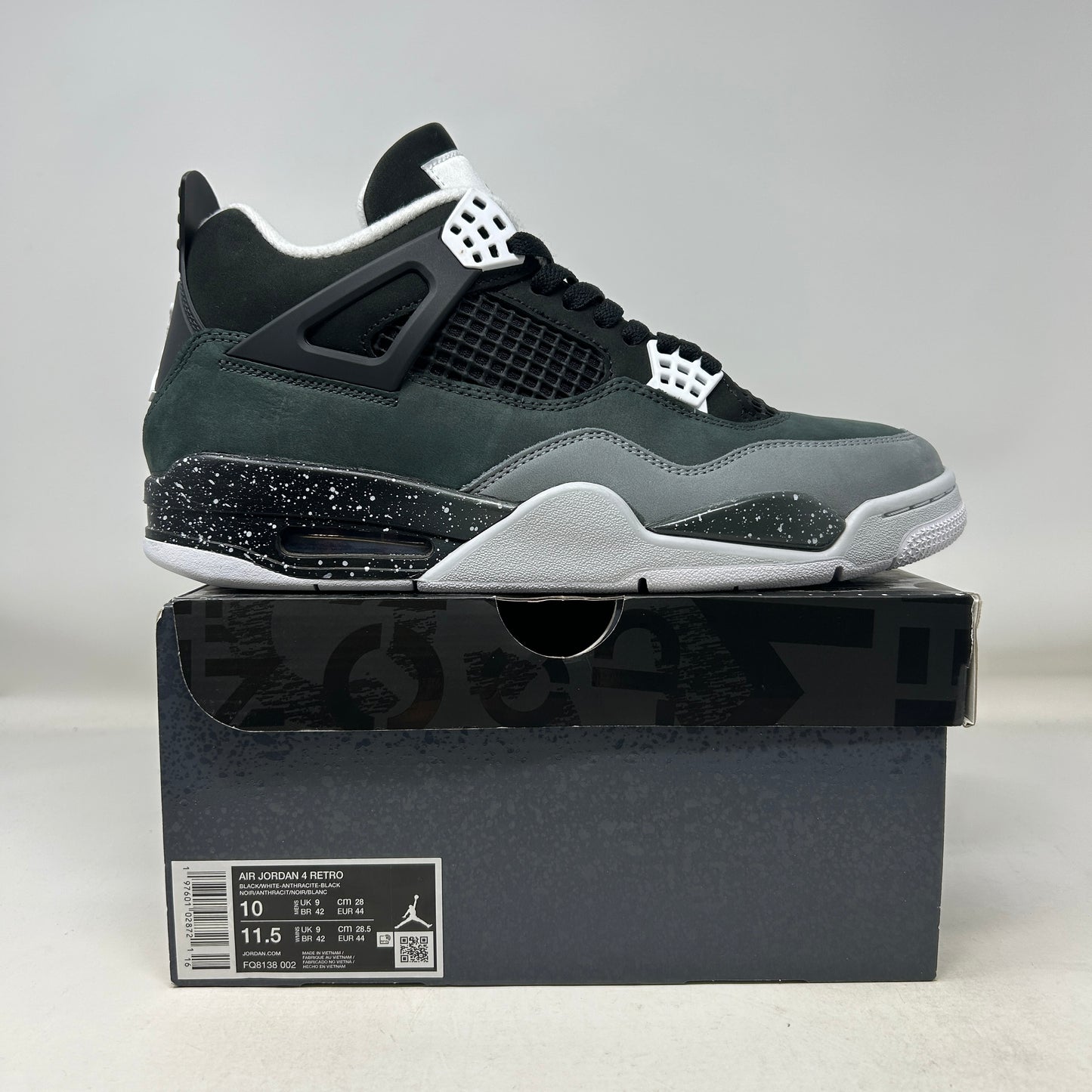 Jordan 4 Retro Fear (2024) Used Size 10