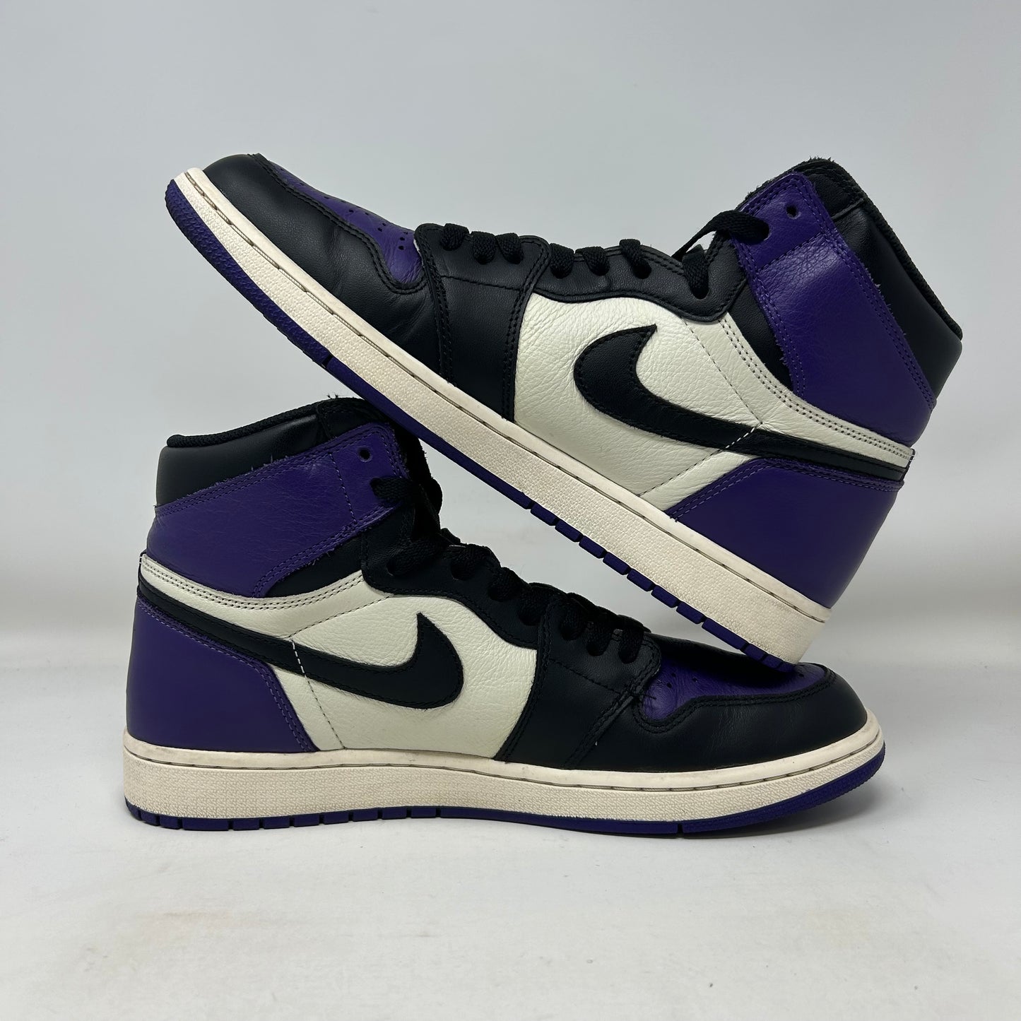 Jordan 1 Court Purple 1.0 Pre-Owned No Box