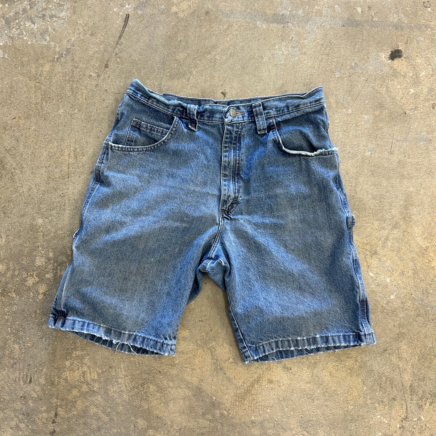 Wrangler Carpenter Jorts Sz 32