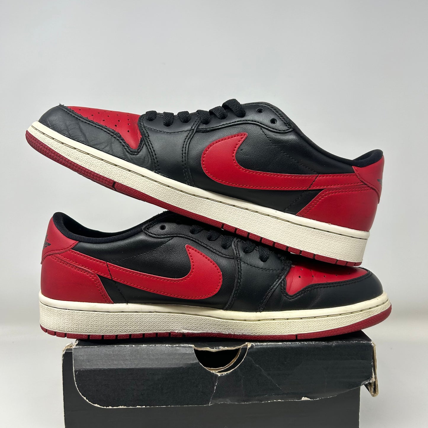 Jordan 1 Low Bred (2015) Pre-Owned