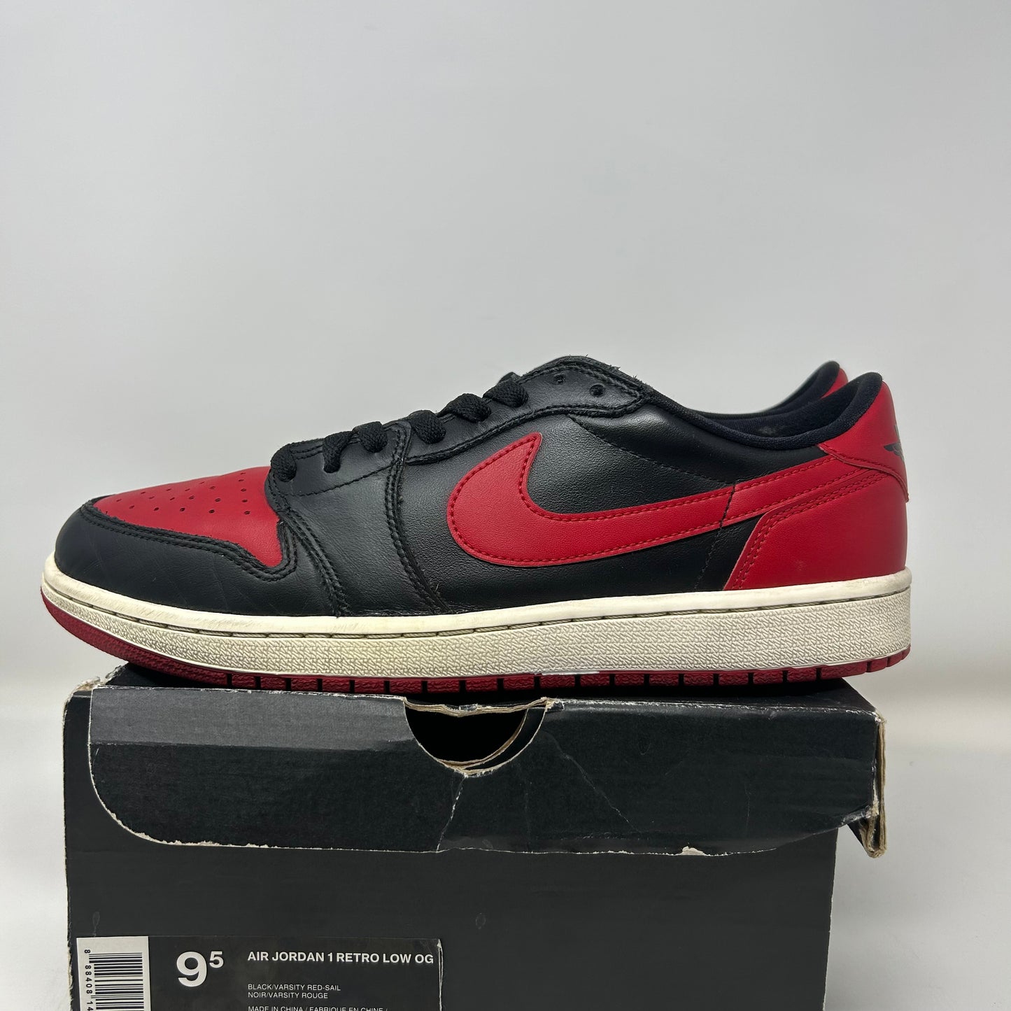 Jordan 1 Low Bred (2015) Pre-Owned