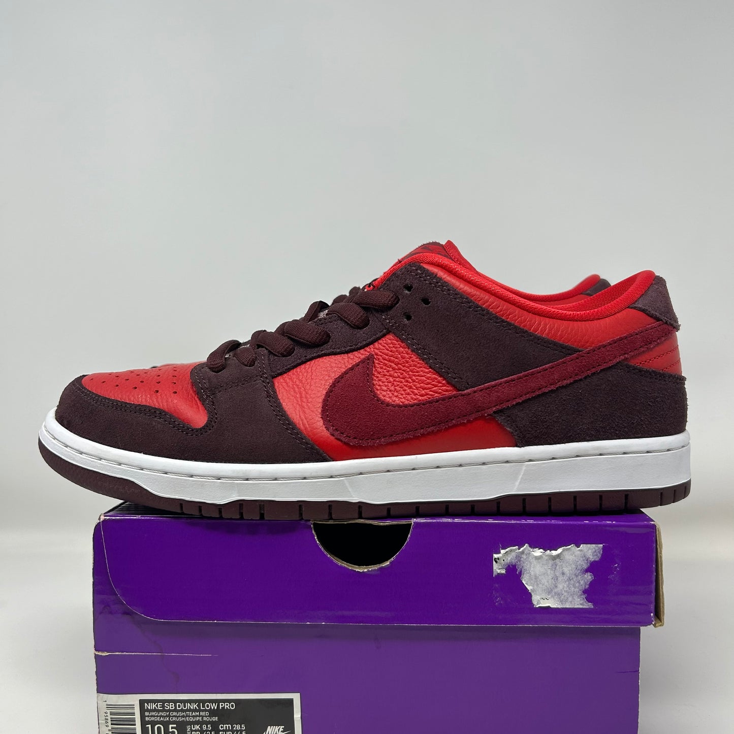 Nike SB Dunk Low Cherry Used