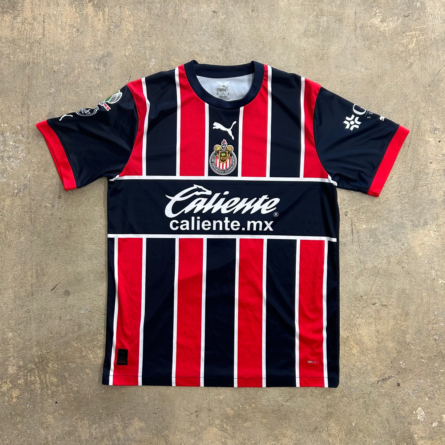 Chivas #10 Vega Jersey Sz 2XL