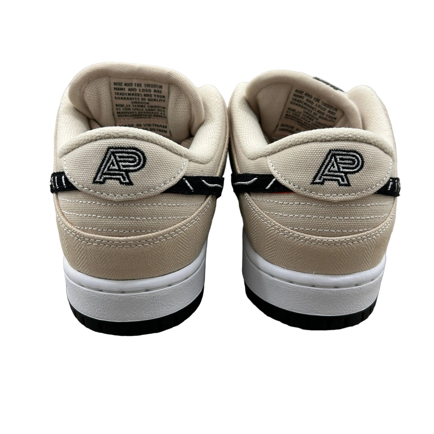 Nike SB Dunk Low Albino & Preto